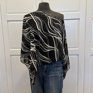 SIX DEGREES Of Separation Black/White Poncho